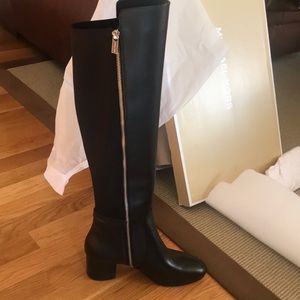New NWT Michael Kors Aileen Boot- Black Size 9